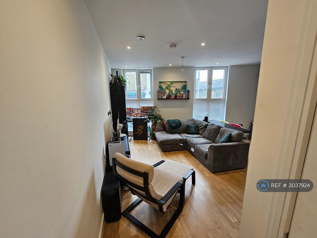 Apartment in London - View 2