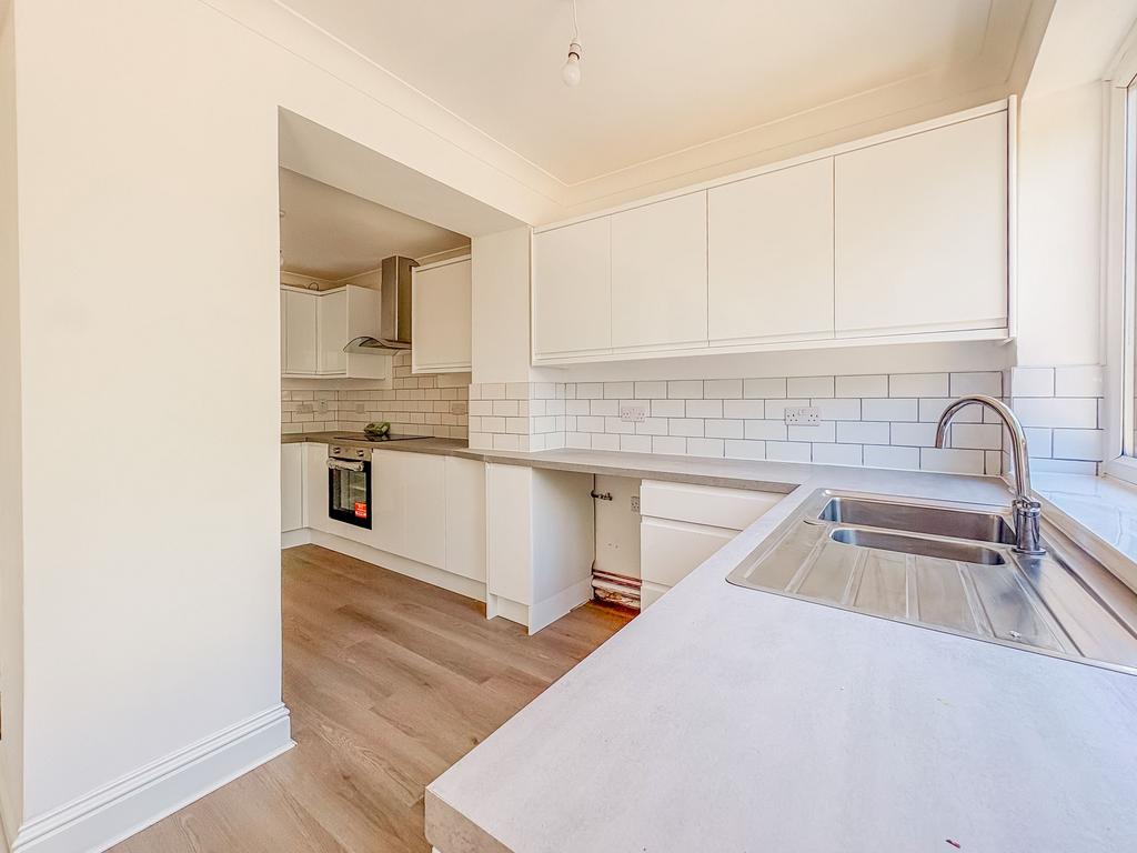 House in Romford - More