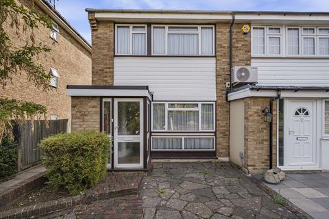 3 bedroom end of terrace house for sale, Langford Place, Sidcup