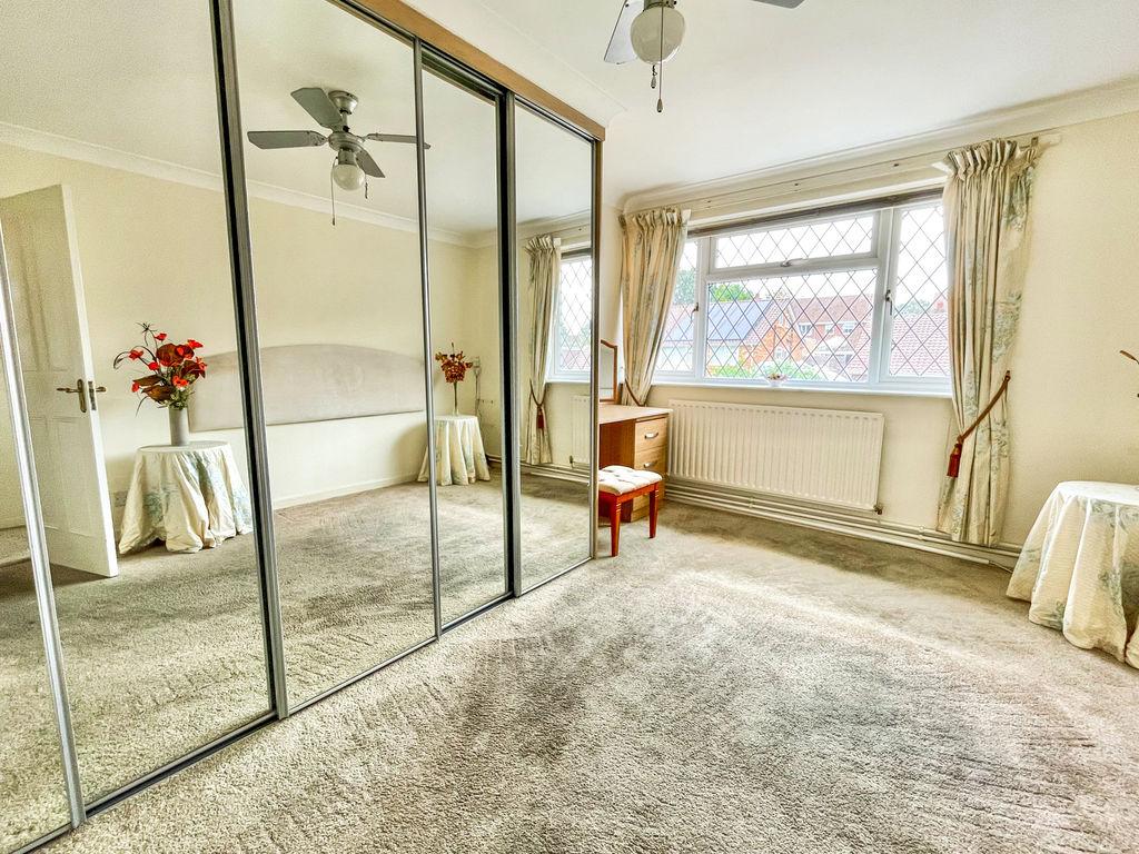 House in Southampton - More