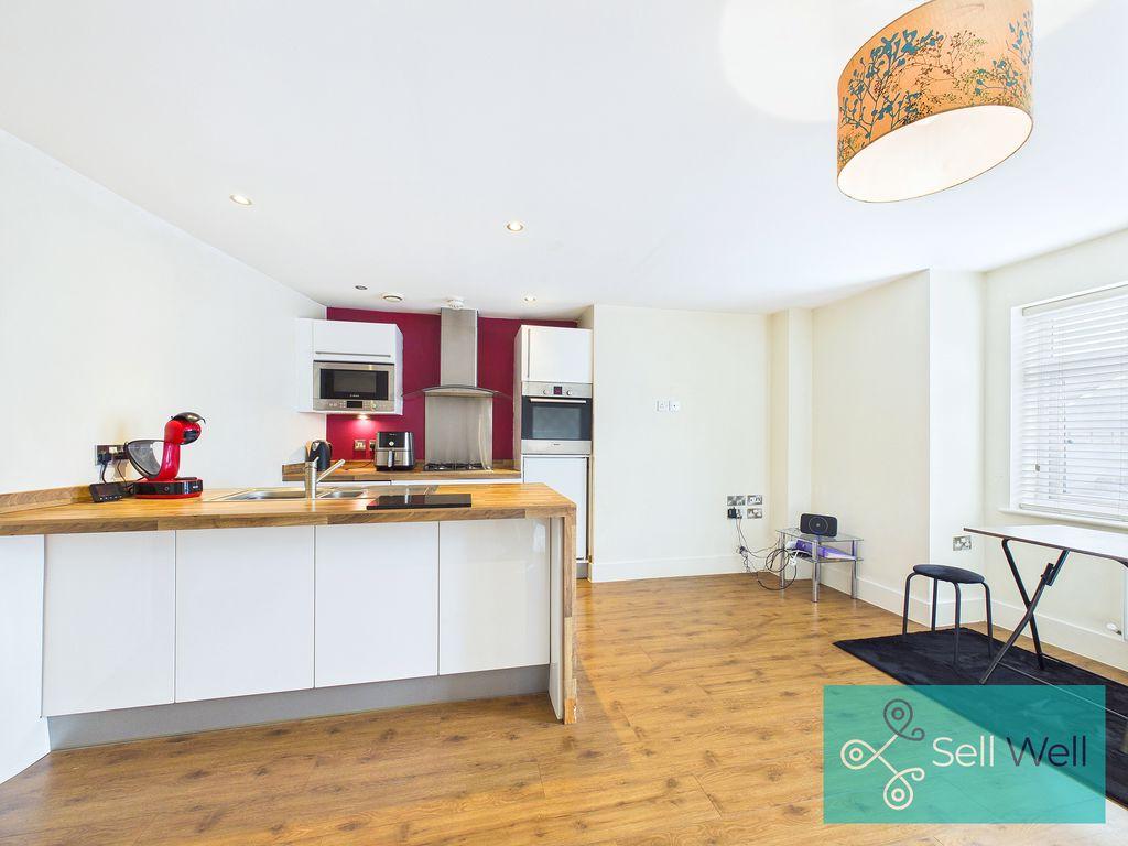 Apartment in Manchester - View 4
