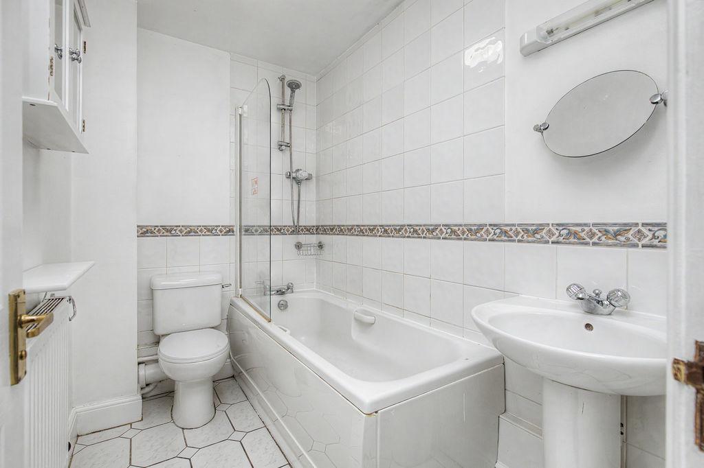Apartment in Oxford - View 3