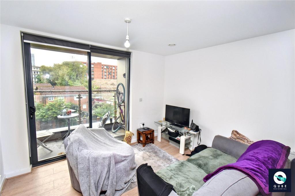 House in Salford - View 2