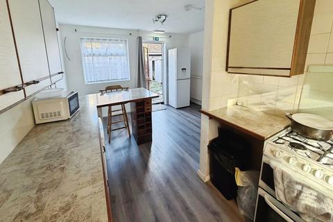 3 bedroom property to rent, Brookfurlong, Peterborough, PE3