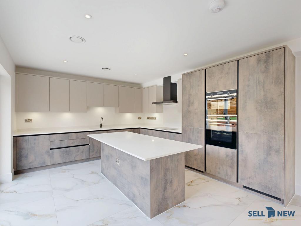 House in Hemel Hempstead - View 2