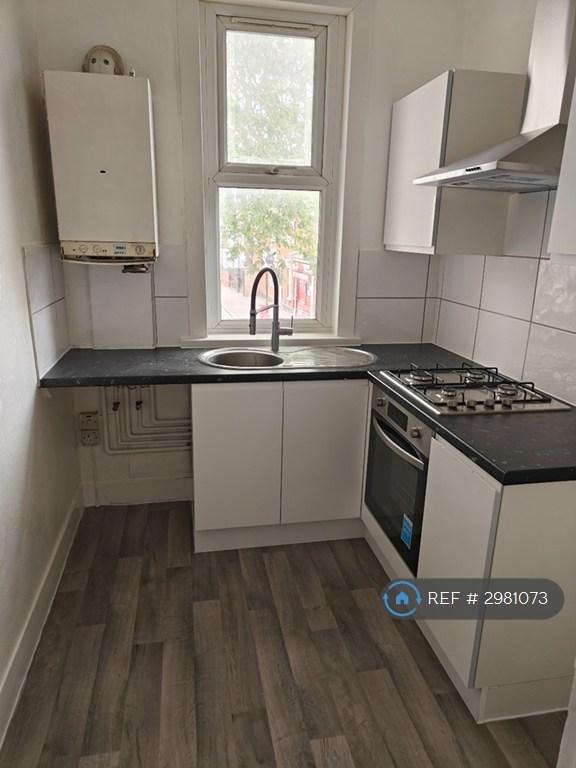 Apartment in London - View 3