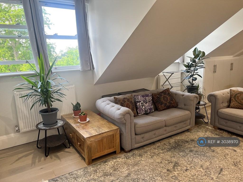 Apartment in Surbiton - View 5