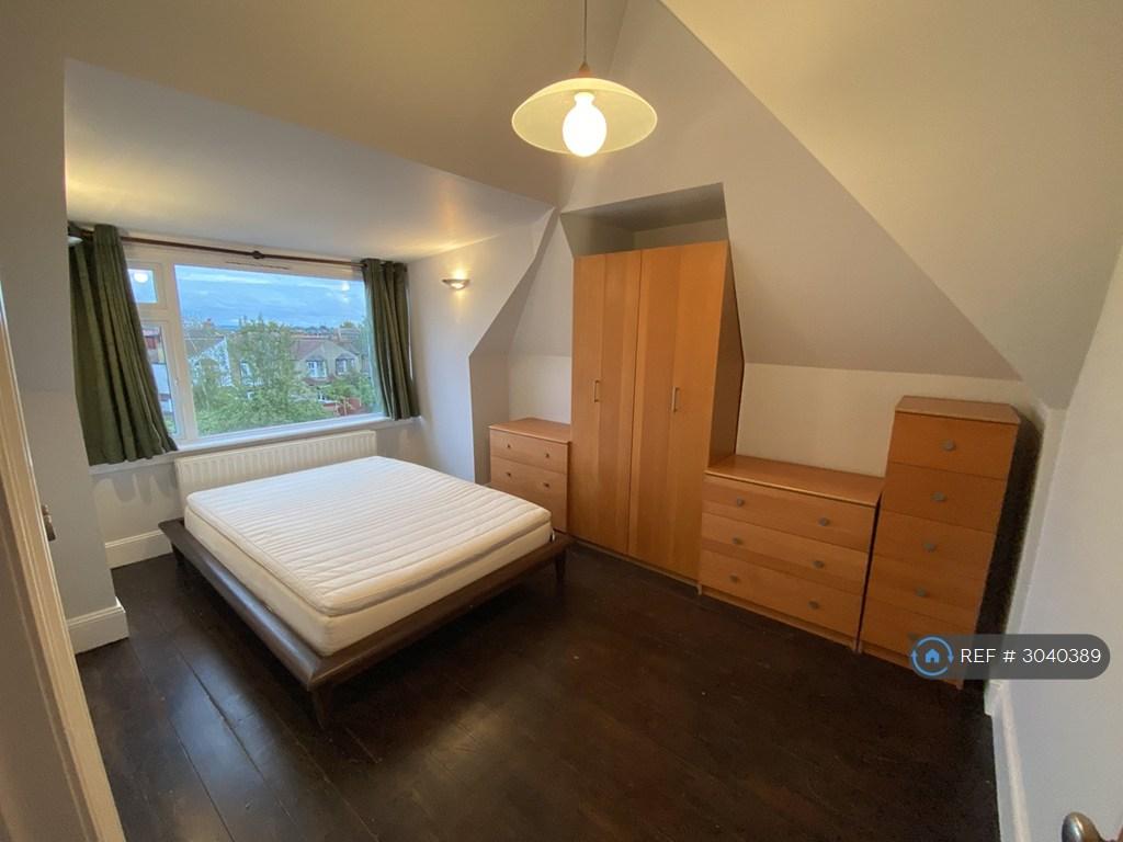 Apartment in London - View 5