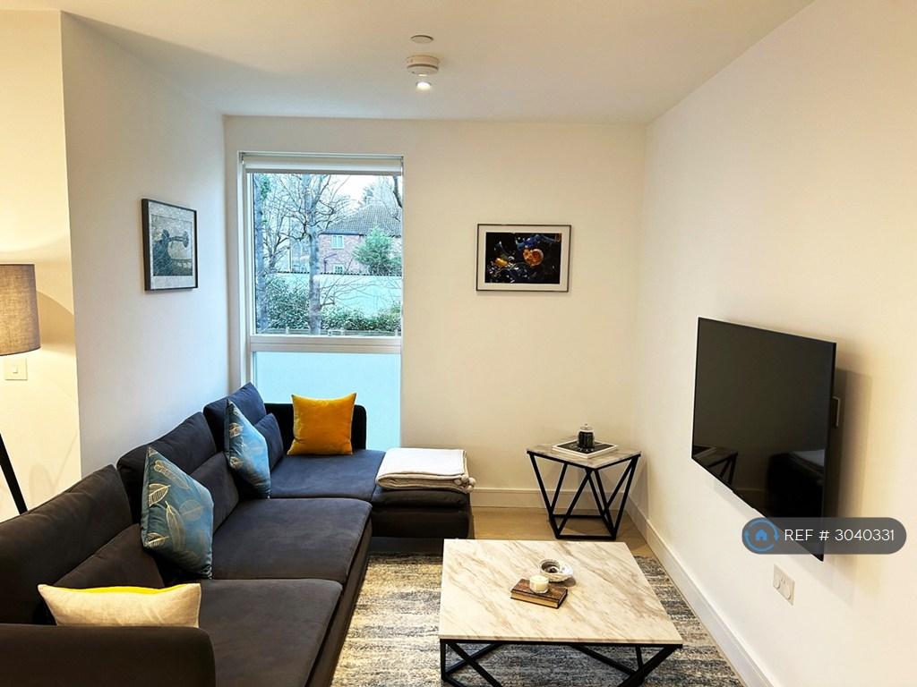 Apartment in London, Brondesbury Park, Brondesbury - View 2