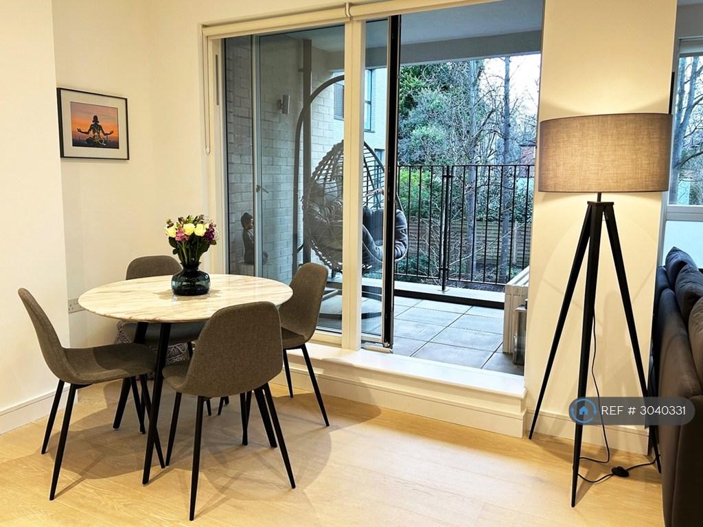 Apartment in London, Brondesbury Park, Brondesbury - View 5