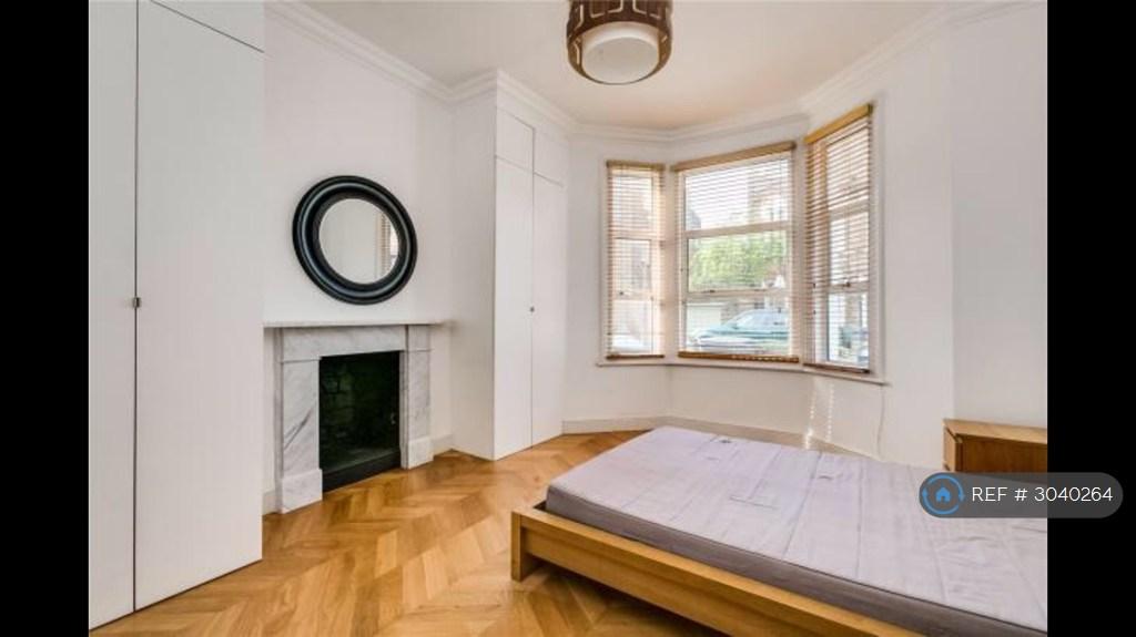 Apartment in London - View 3