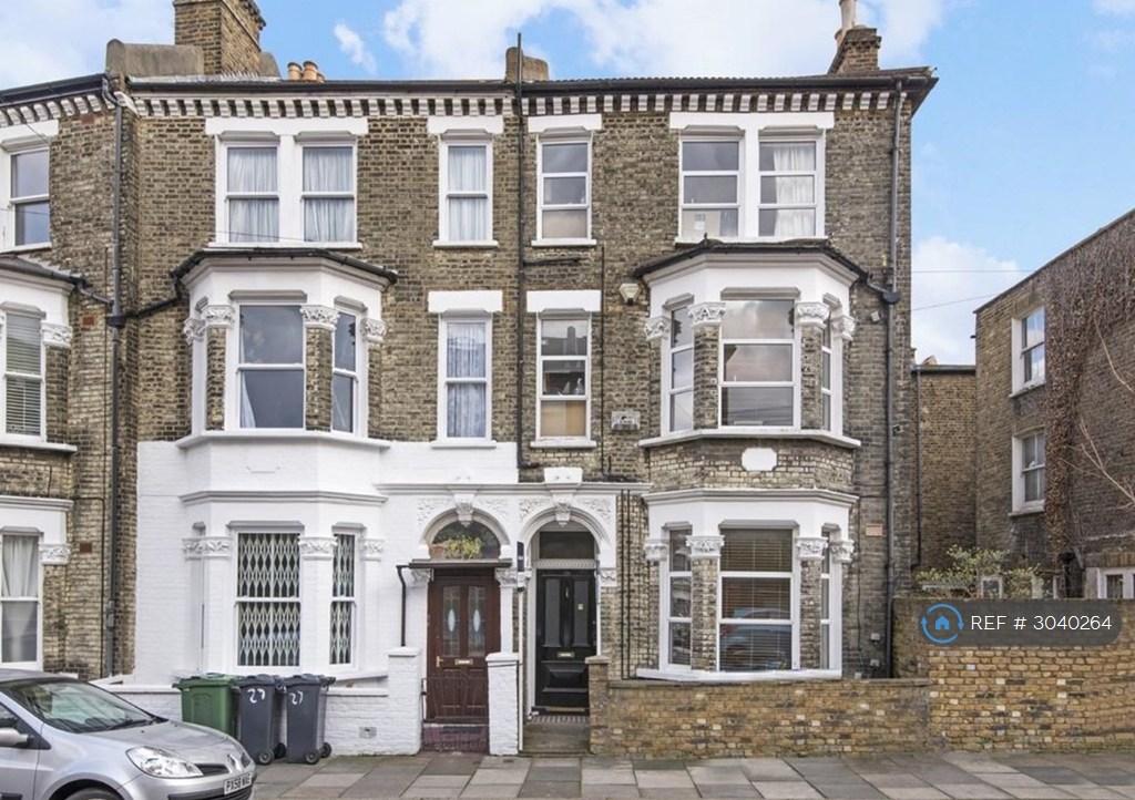 Apartment in London - More