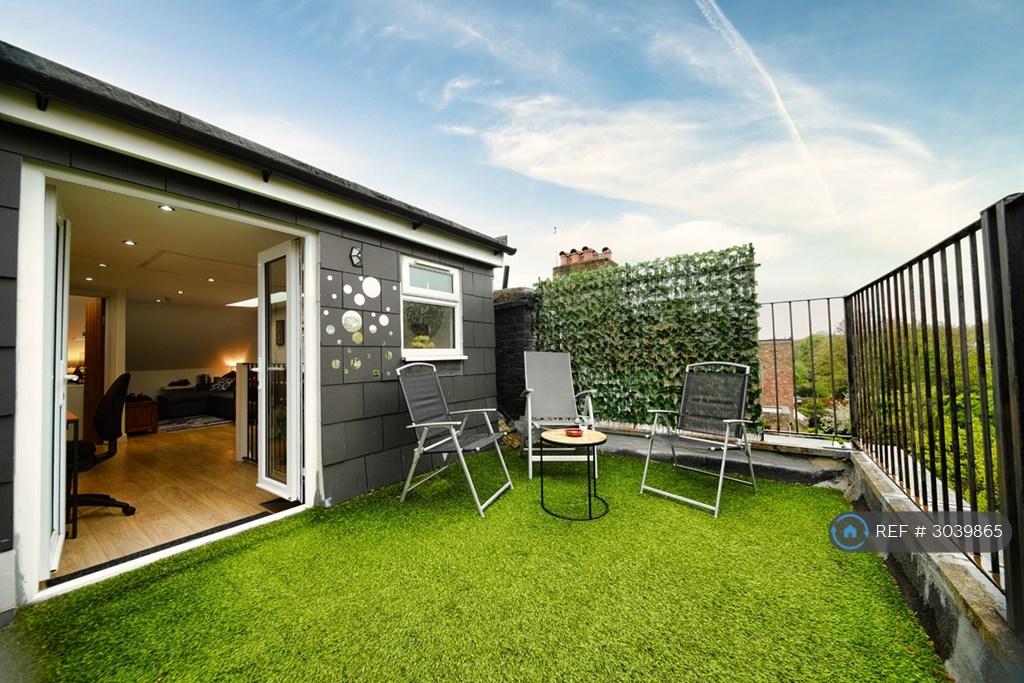 Apartment in London - View 2