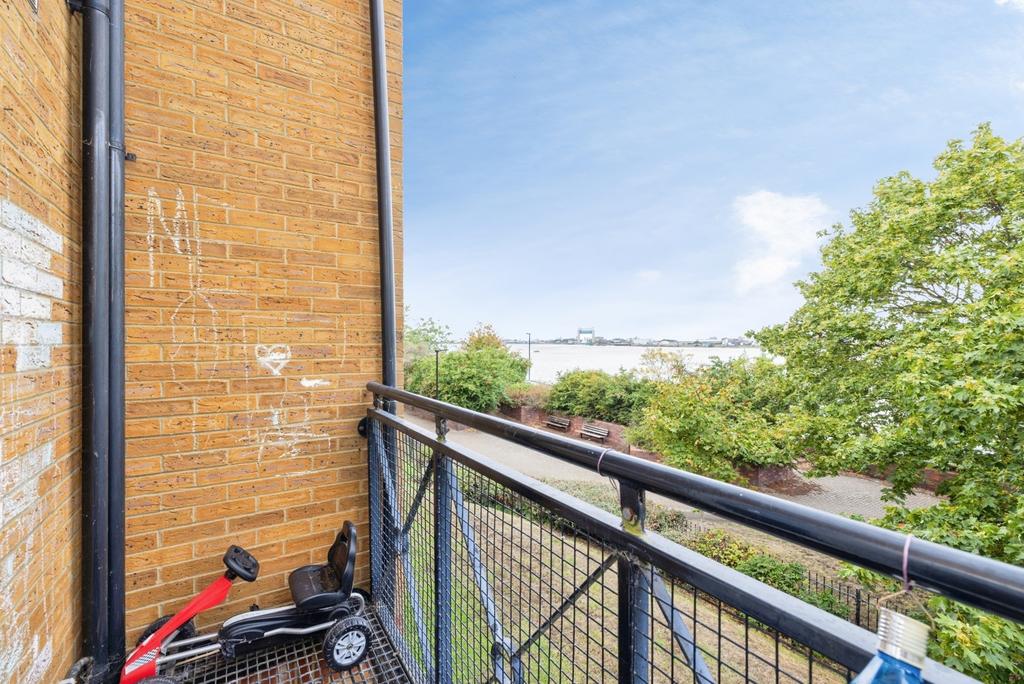 Apartment in London - View 2