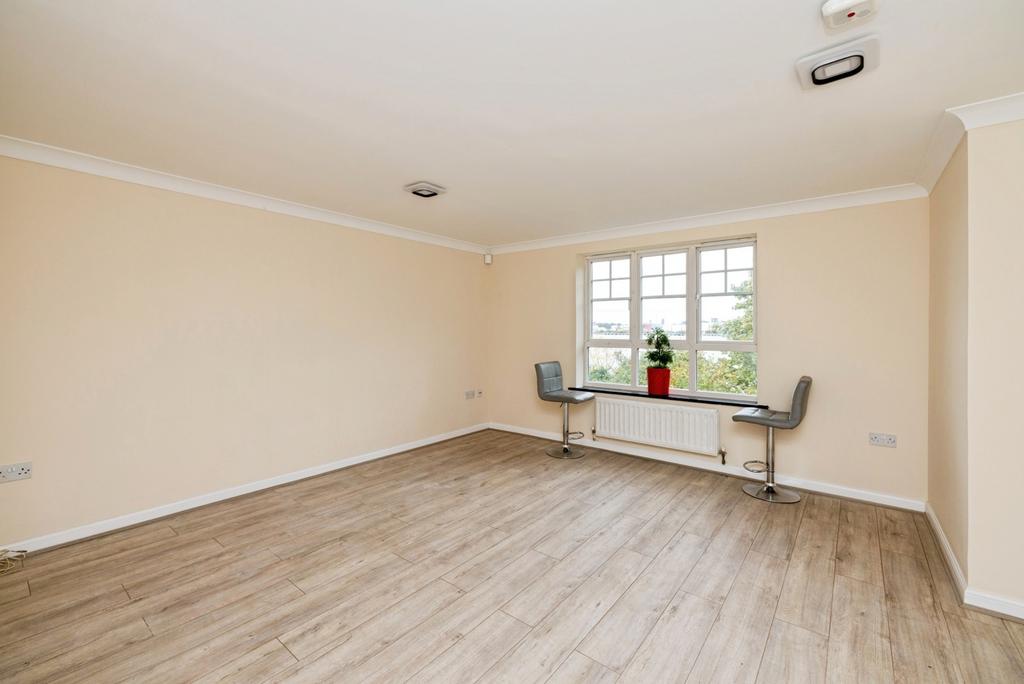 Apartment in London - View 3