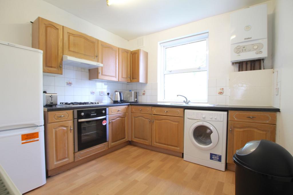 Apartment in London, Lower Holloway, Holloway - View 3