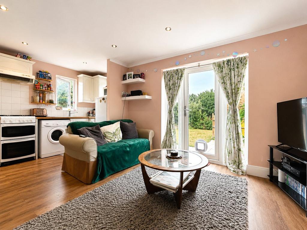 House in Reading, Holybrook - View 2