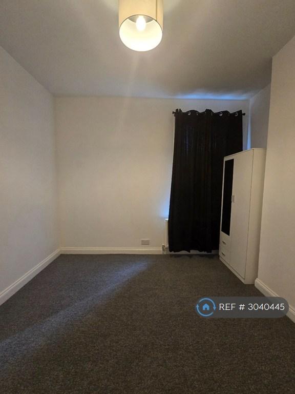 House in London - View 2
