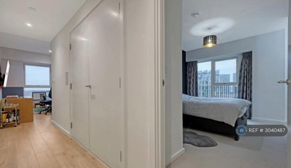 Apartment in London - More