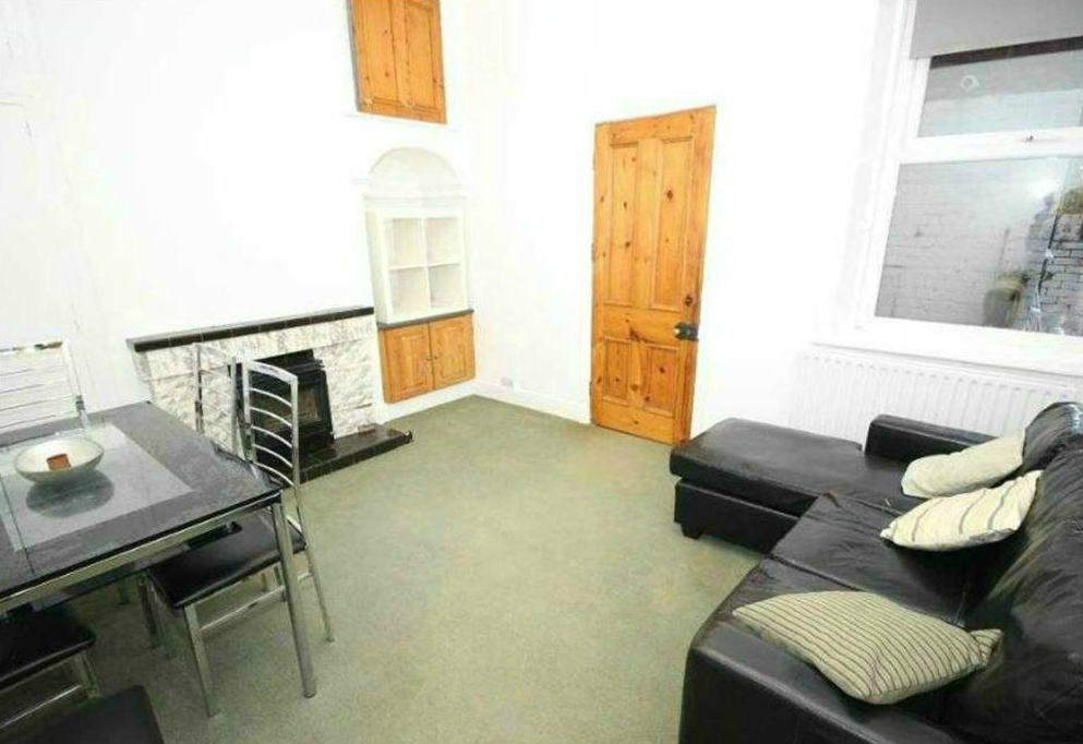 Apartment in Newcastle upon Tyne, Tyne and Wear - View 2