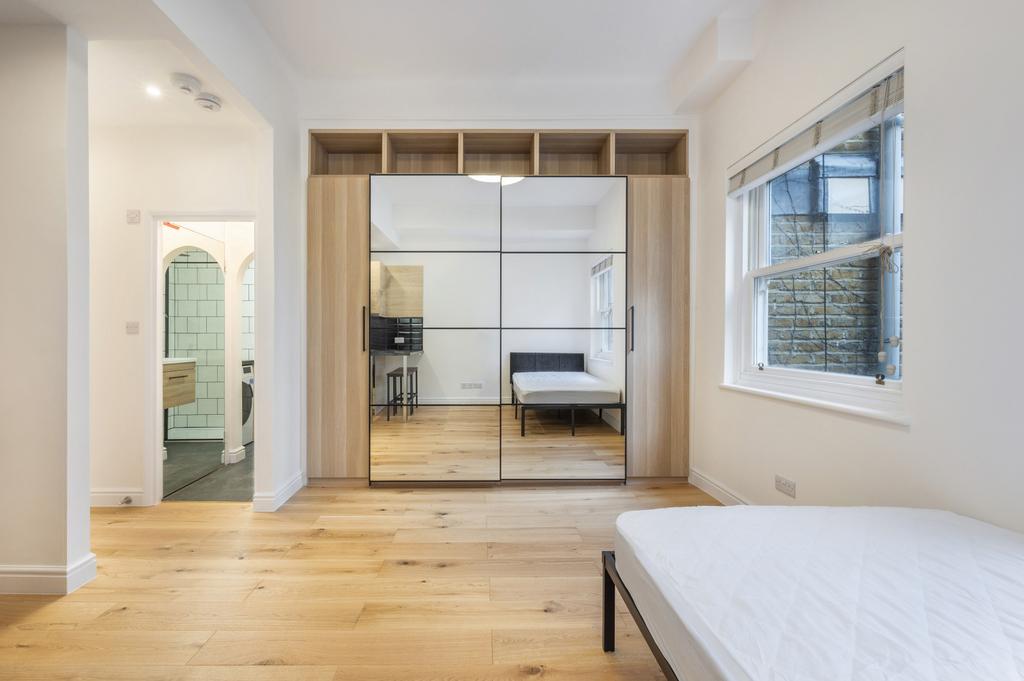 Apartment in London - View 2