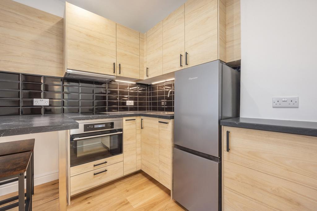 Apartment in London - View 3