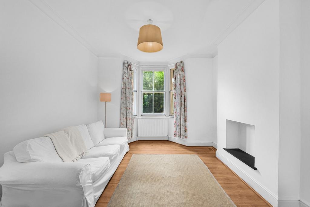 House in London - View 2