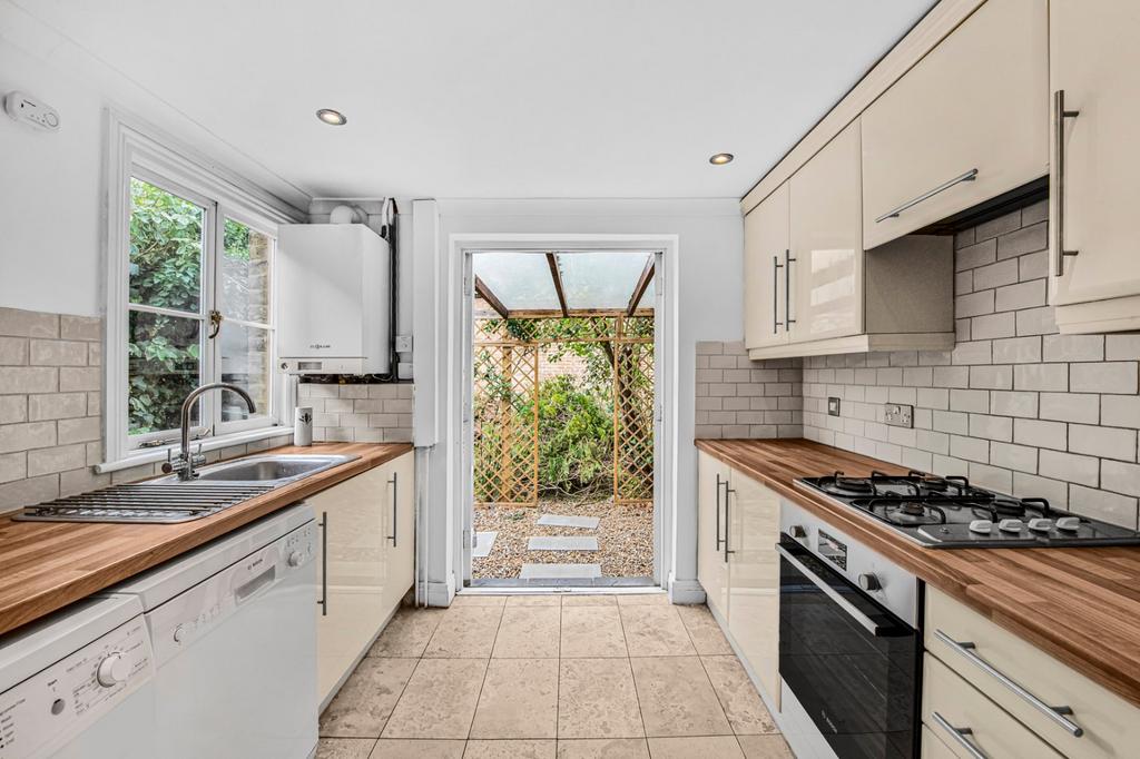 House in London - View 3