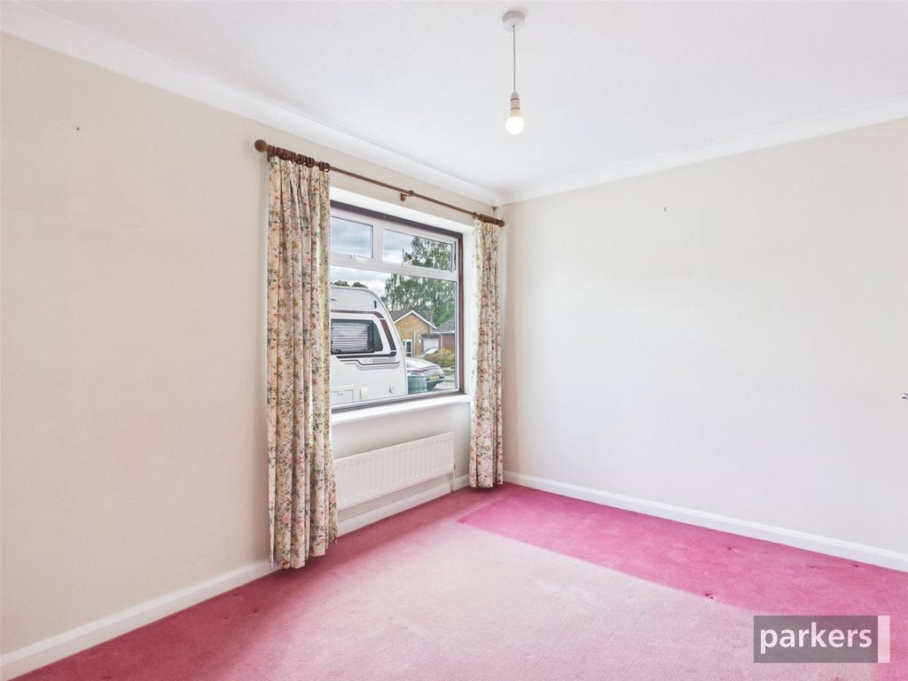 House in Reading, Lower Earley, Earley - More