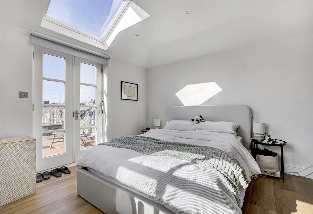 Apartment in London, Sands End, Fulham - More