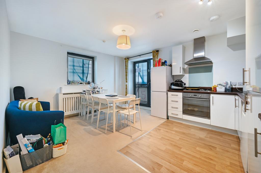 Apartment in London - View 2