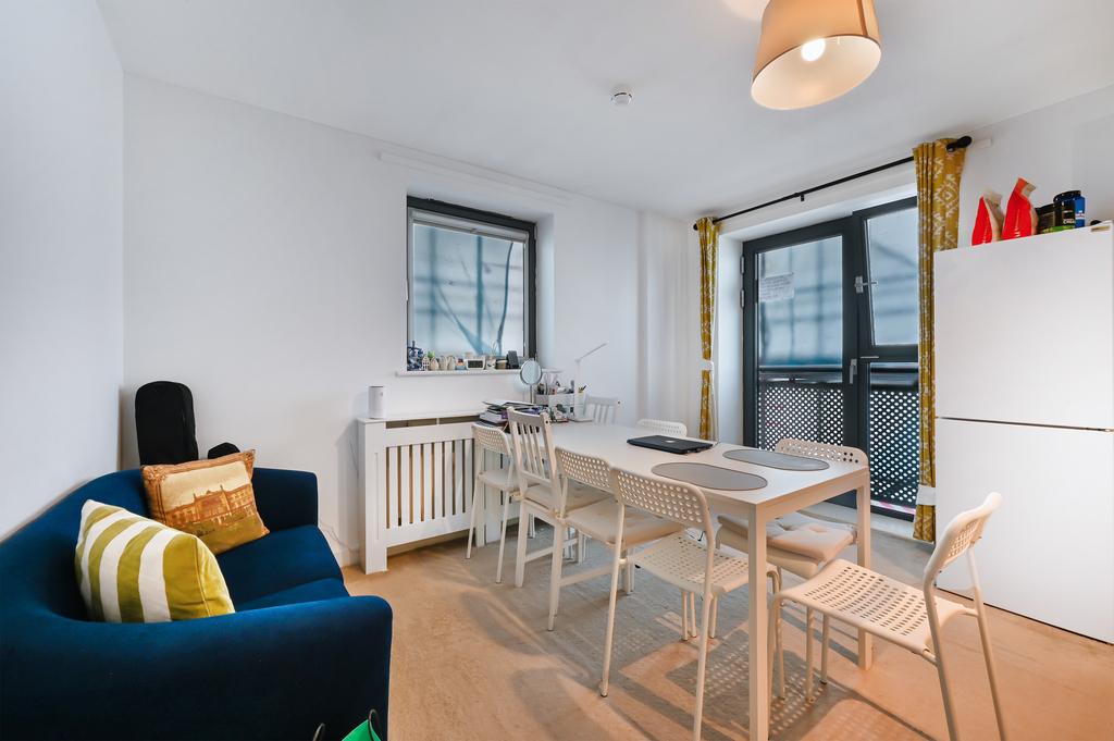 Apartment in London - View 3