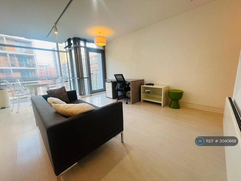 Apartment in Leeds, West Yorkshire - View 3