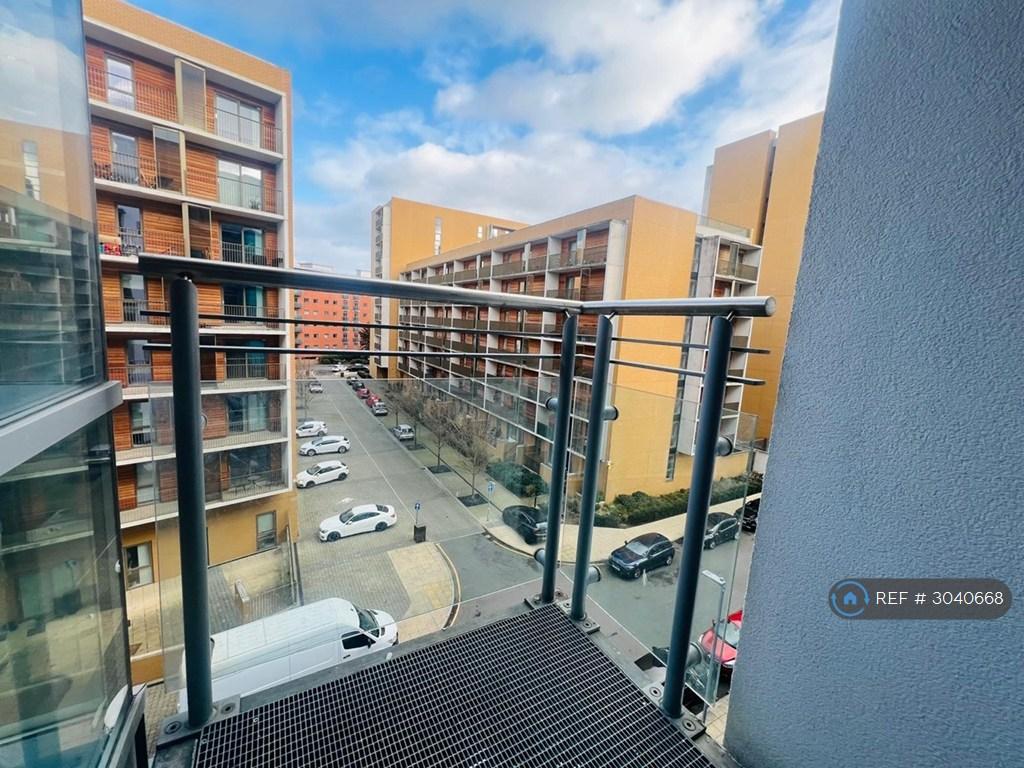 Apartment in Leeds, West Yorkshire - View 5