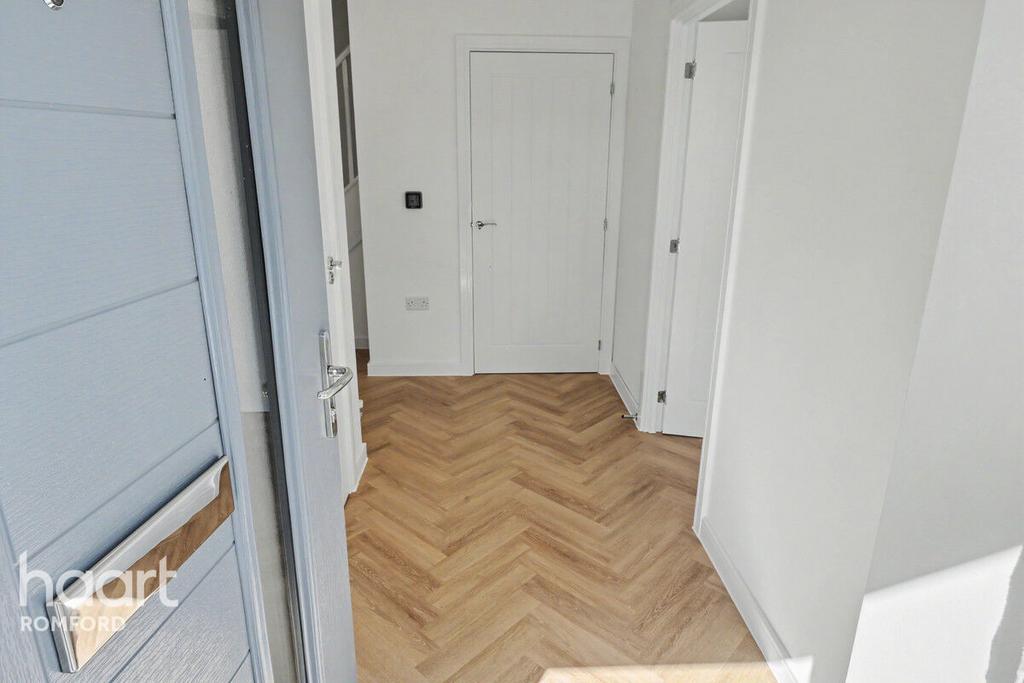 House in Romford - More