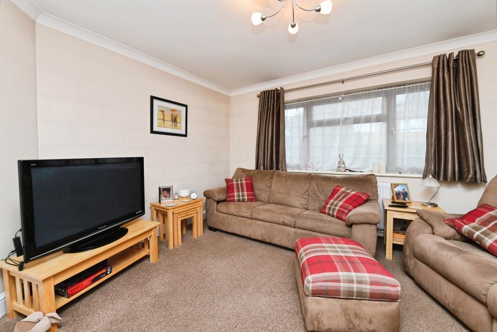 House in Essex - View 5