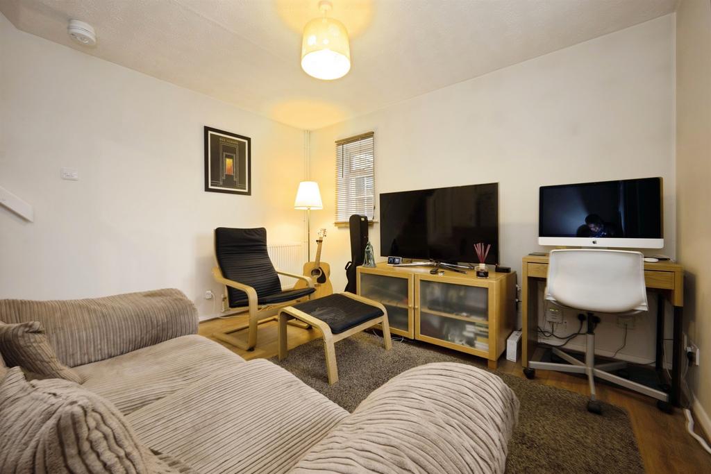 House in Leighton Buzzard - View 5