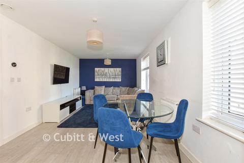 2 bedroom flat for sale, Eames Way, Crawley, West Sussex