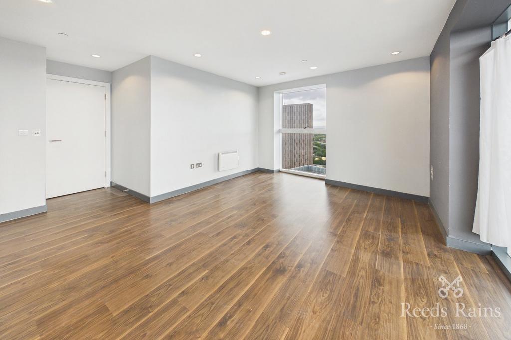 Apartment in Salford - View 4