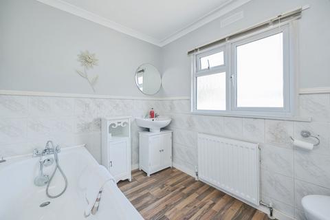 2 bedroom detached house for sale, Stonehill Woods Park, Old London Road, Sidcup, Kent, DA14