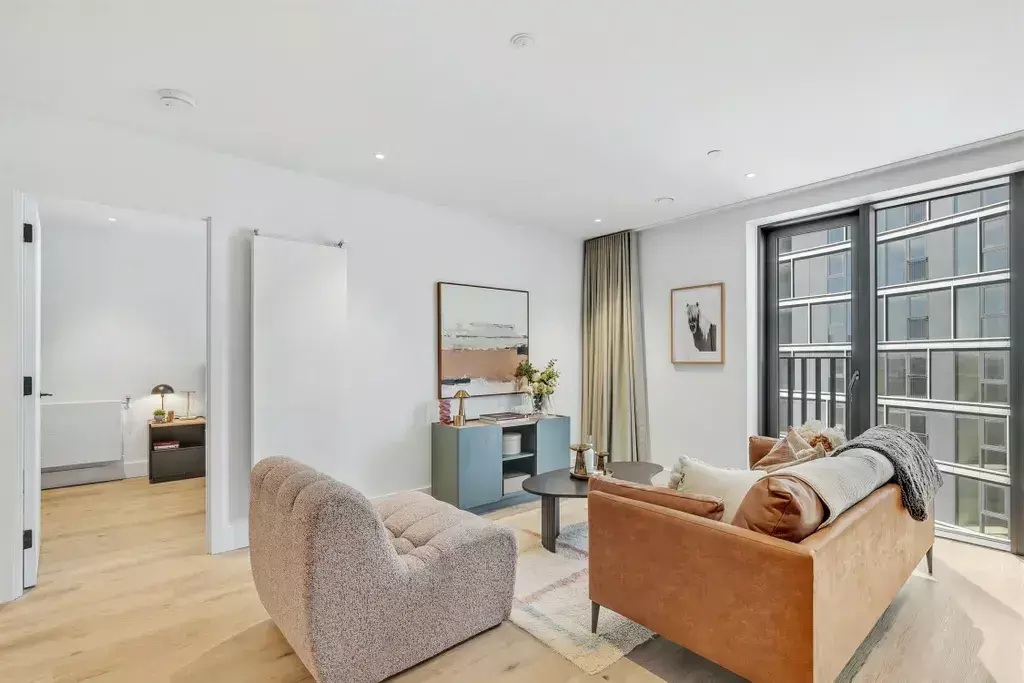 Apartment in London - View 2
