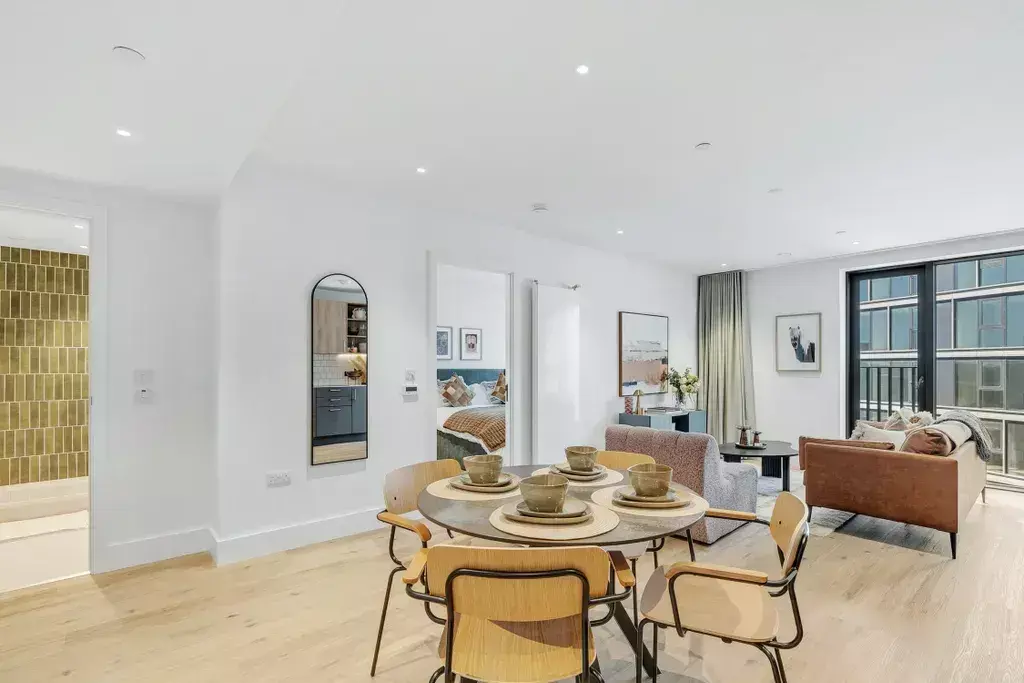 Apartment in London - View 3