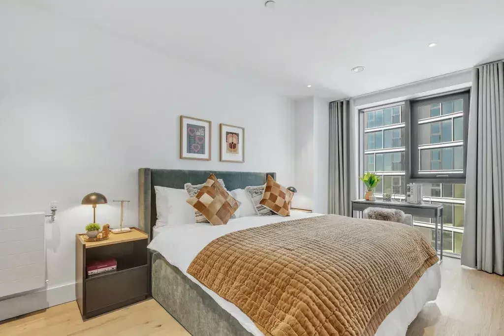 Apartment in London - View 5