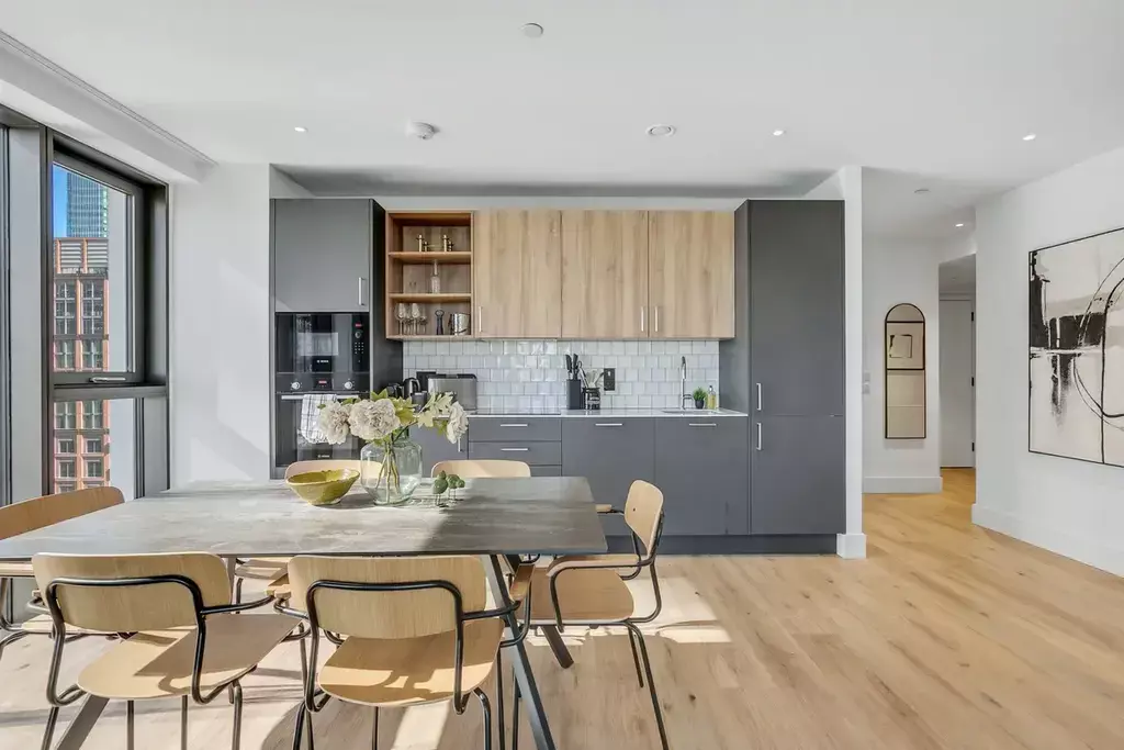 Apartment in London - View 3