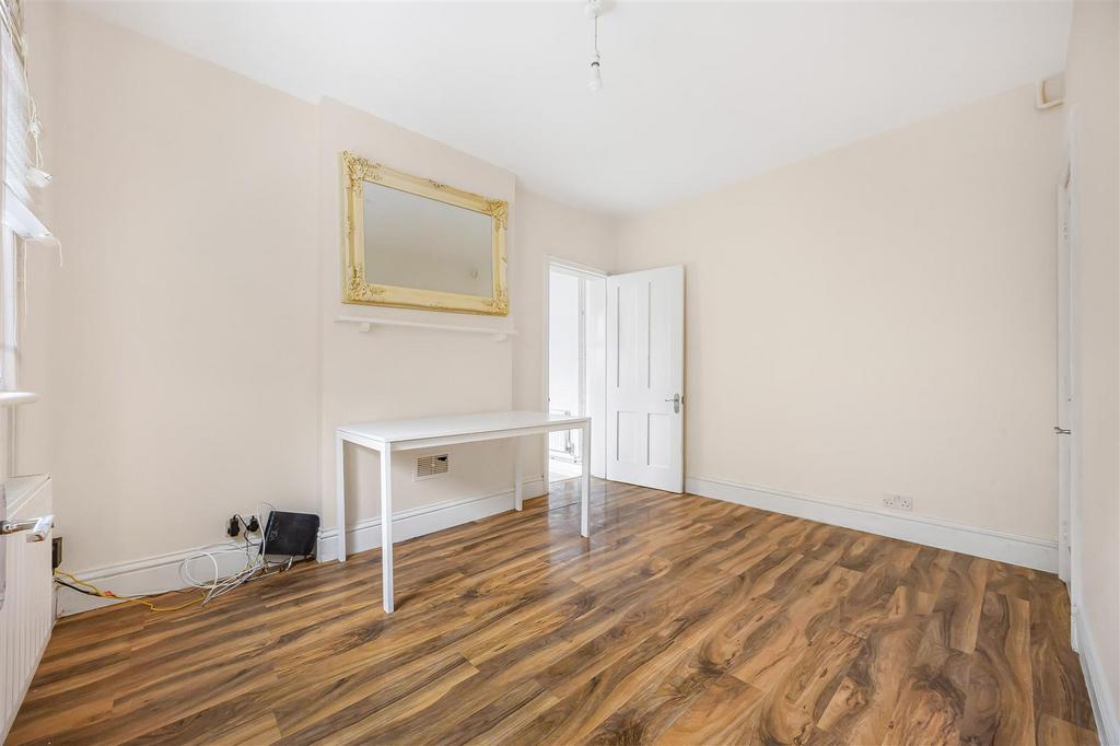 House in Reading, Caversham - More