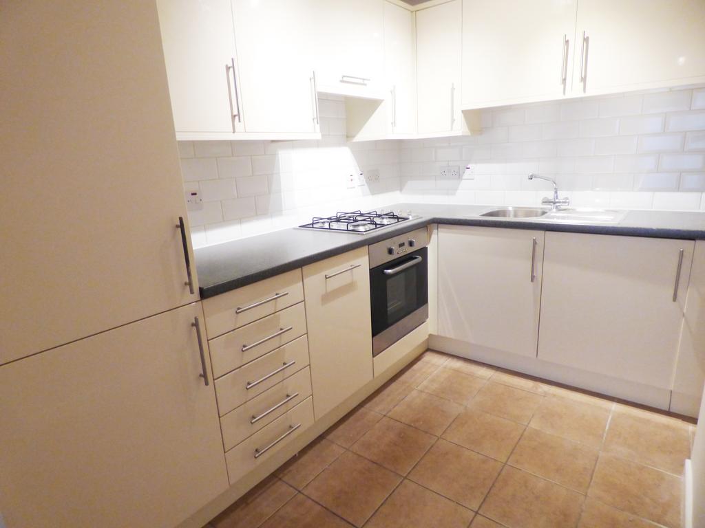 Apartment in London - View 2