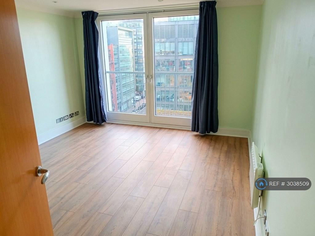 Apartment in Glasgow - View 2