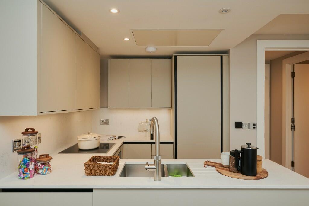 Apartment in London - More