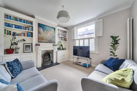 2 bedroom end of terrace house for sale, Browns Road, Surbiton