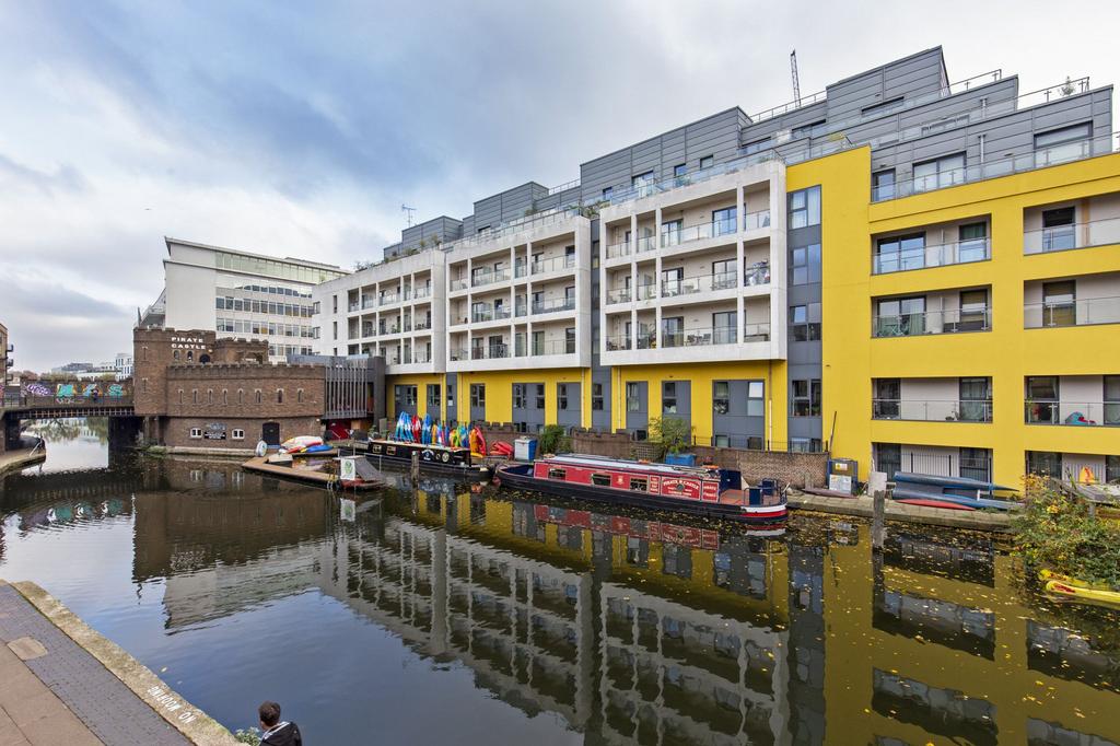Apartment in London - View 2